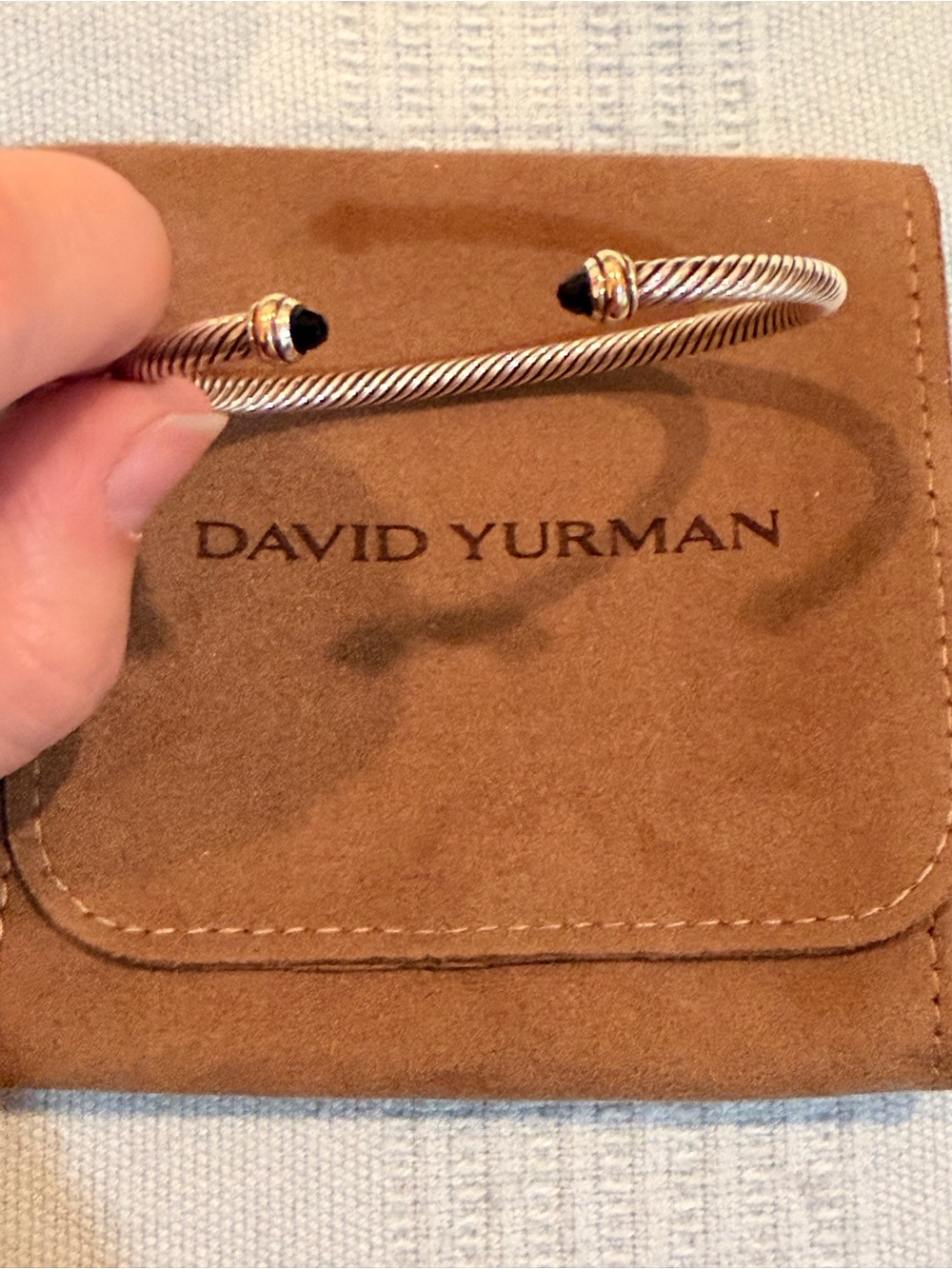 David Yurman Authentic Classic Cable Bracelet | 4mm | Medium | 18k Gold | Onyx - Picture 4 of 10